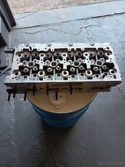Hlava válců VW 1.6 TDI 04L103064F