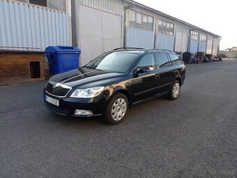 Škoda Octavia 2 combi 2.0Tdi, 103kw, ,2012,KRÁSNÁ,DSG,XENON-