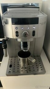 Kávovar Espresso De'Longhi Magnifica Smart ECAM 250.31 SB