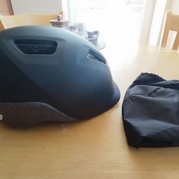 Cyklistická helma BTWIN vel. M (55-59 cm) +ochraný potah pro - 1