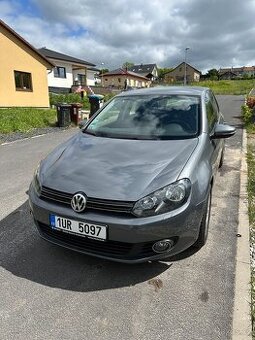 Vw golf 6, Rok 2008 1,6 benzín