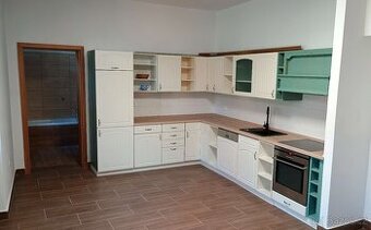 Pronájem 3+kk Netolice, Mírové náměstí v centru