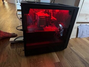 Herní & výkonný desktop: i5‑8400 | RX Vega 56 | 16 GB | SSD