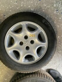 251. Kola na Peugeot 307-406