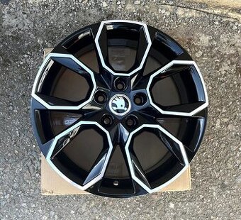 5x112 17 Nové ALU KOLA ŠKODA 17 5x112...