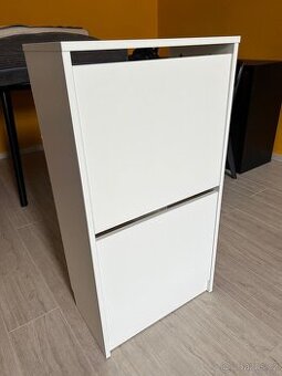Botník IKEA