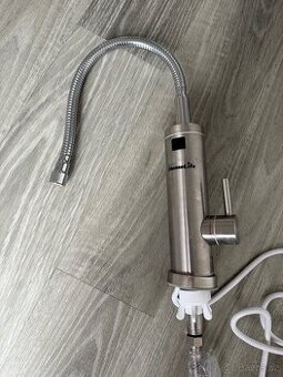 Baterie s elektrickým ohřevem vody