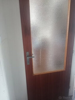 starší interiérové dveře