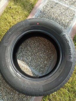 Continental Ecocontact 215/60 R16