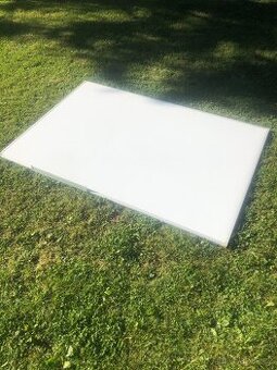 Magneticka tabule