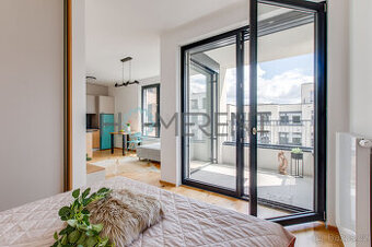 Pronájem moderně zařízeného bytu 1+kk (34,2 m²) s lodžií (4