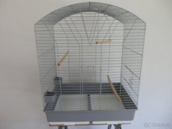 Klec 64x44cm s výškou 82cm s přepravkou.
