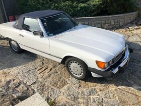 Mercedes-Benz SL 560