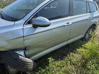 VW Passat B8 Variant 2.0 TDI DSG po nehodě