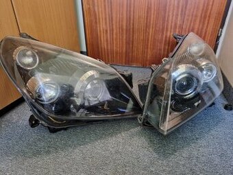 Přední světla (levé i pravé) Opel Astra H