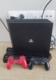 Prodám konzoli ps4 pro s paměti 1TB