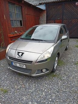 Peugeot 5008 2.0 Hdi 110 kW, 7 míst, po STK