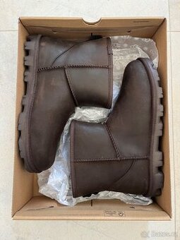 Ugg mini vel.40