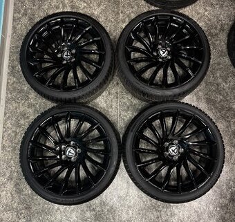 Alu kola Škoda/VW 18" černá 5×100 ET35 + Hankook Winter