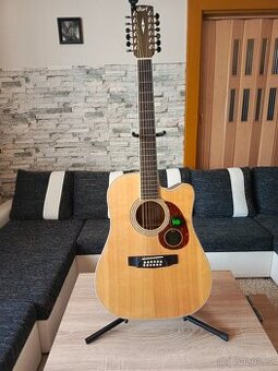 Cort -elektroakusticka kytara