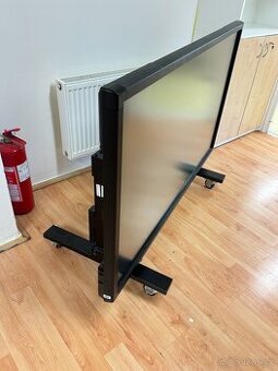 3PANEL– Interaktivní panel, uhlopříčka 65 “ vč. PC a stojanu