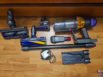 Dyson V15s tyčový vysavač se zárukou