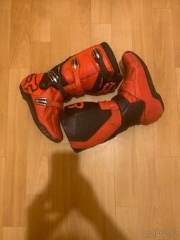 mx boty FOX