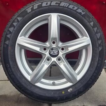 16"-NIKDY NEJETÁ ZIMNÍ OBUTÁ KOLA 5x114.3 KIA CEED