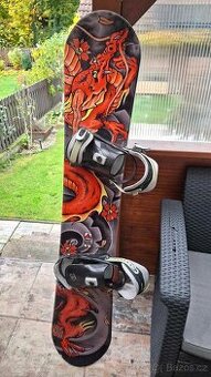 Snowboard Arrow Dragon 150cm + vázání Gravity