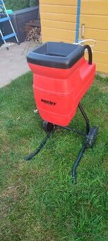 Štěpkovač, drtič větví