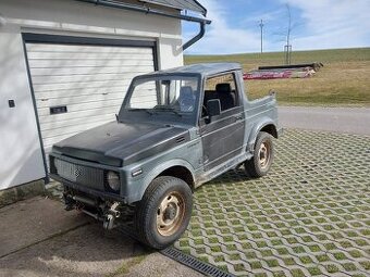 Suzuki Samurai