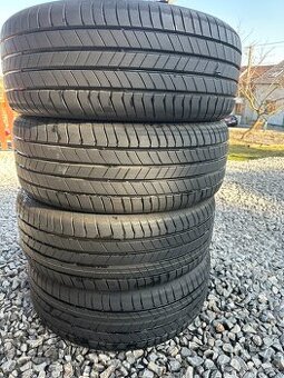 Letní pneu KUMHO 235/50 R19 103 V ECSTA PS 71 outside