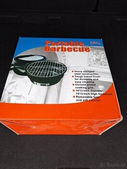 Přenosný gril v termobrašně s popruhem