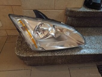 Přední světlo Ford Focus II