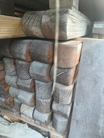 Dřevěné hoblované plotové sloupky/trámky 9x9x190cm
