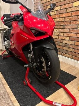 Ducati panigale v2
