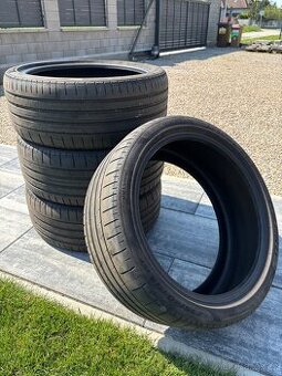 Pirelli P Zero, rozměr 235/35 R19