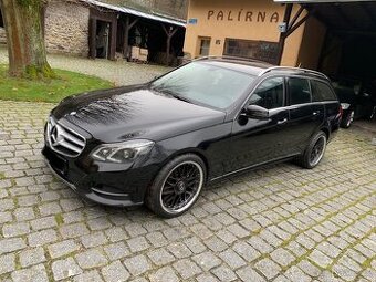 Mercedes E 200 CDI - pravidelně servisovaný
