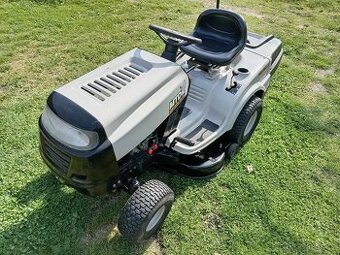 Prodám zahradní traktor MTD, rezervace do zítra dopoledne.
