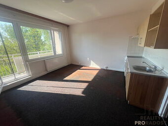 Pronájem bytu 2+kk s lodžií v Hodoníně, byt 2+kk+lodžie Hodo
