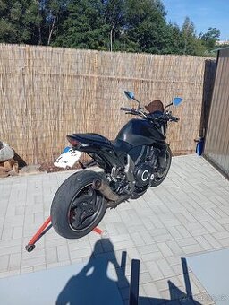 Honda CB 1000r