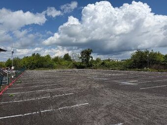 Pronájem parkovací plochy 3000m2 u Letiště Václava Havla - 1
