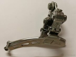 Přesmykač Shimano.