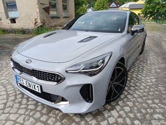 Kia STINGER 3.3i V6 T-Gdi Gpf