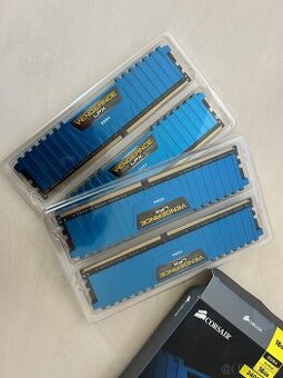 RAM Corsair Vengeance DDR4 4x4GB