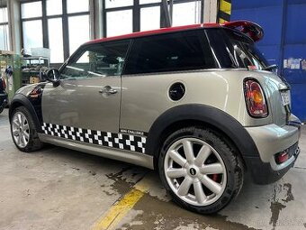 Mini Cooper Challenge 260PS