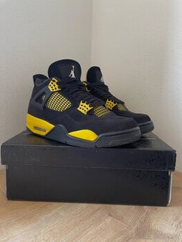 Jordan 4 yellow thunder 42,5