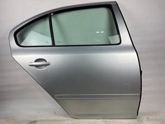 Dveře Škoda Octavia II liftback po FL, pravé zadní, LA7W