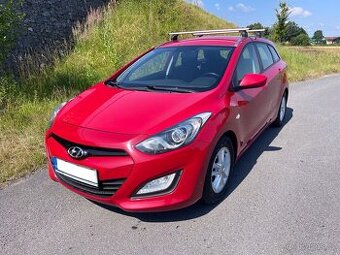 Hyundai i30 combi 1,4 nové v ČR, servis. knížka