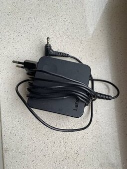 Lenovo adaptér pro notebooky